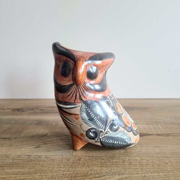 Mexican 7 1/4''tall ceramic hand painted owl. Tonala pottery. Traditional art. - Picture 2 of 7